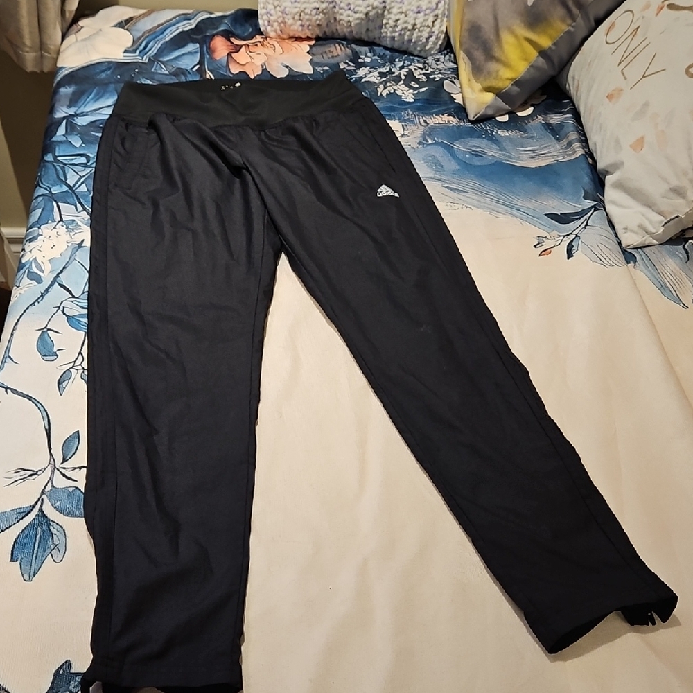 Women Black Bottoms